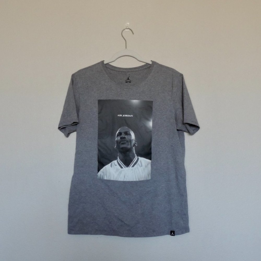 Air Jordan Grey Tee Shirt Medium
